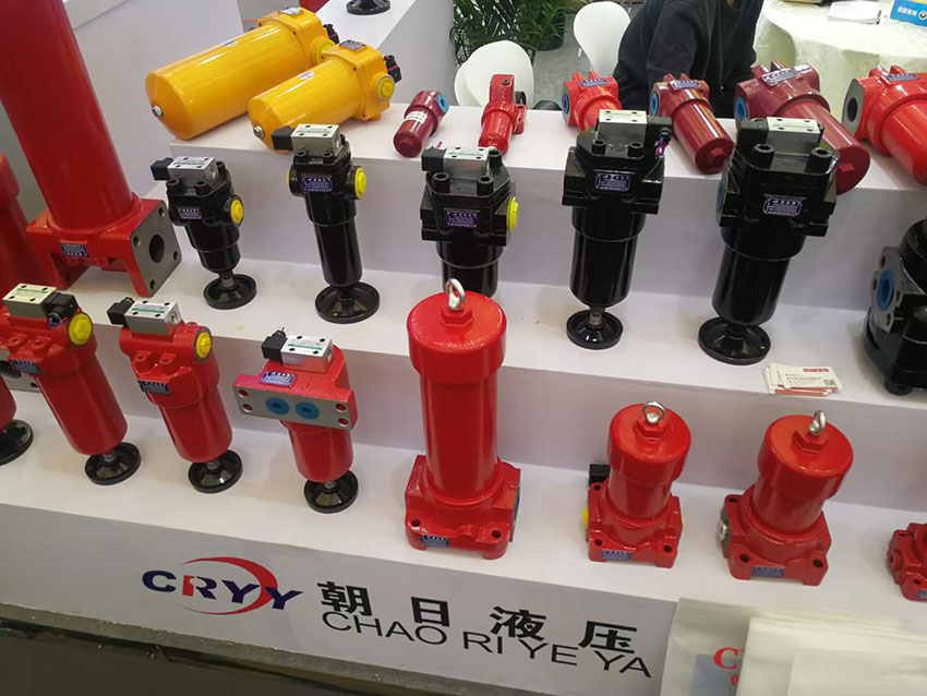 隨著生產(chǎn)制造業(yè)的發(fā)展，液壓配件作為機械的零件之一被廣泛使用，其中液壓配件起著不可或缺的作用，因為是無形的存在，所以容易被忽視，那么，下面跟著遠征液壓一起了解下液壓配件生產(chǎn)應(yīng)符合技術(shù)和使用標準吧!